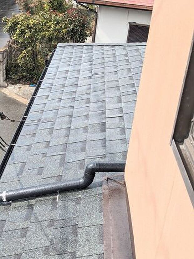 屋根は塗装ではなく、カバー工法◎雨漏り対策もバッチリです♪