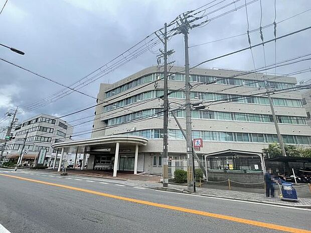 武田総合病院武田総合病院 690m