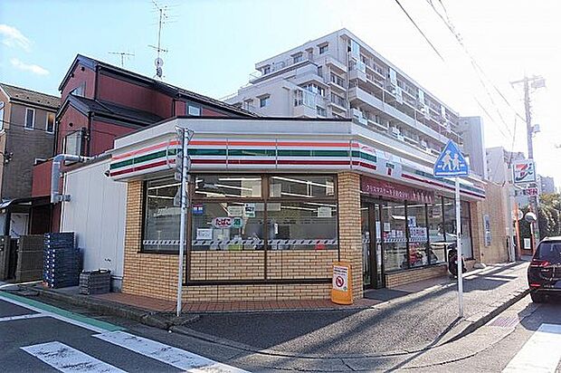 セブンイレブン横浜大豆戸町店