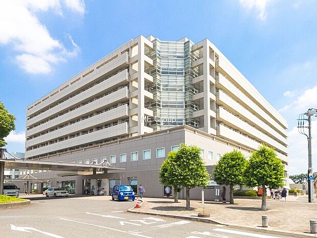 病院 900m 成田赤十字病院