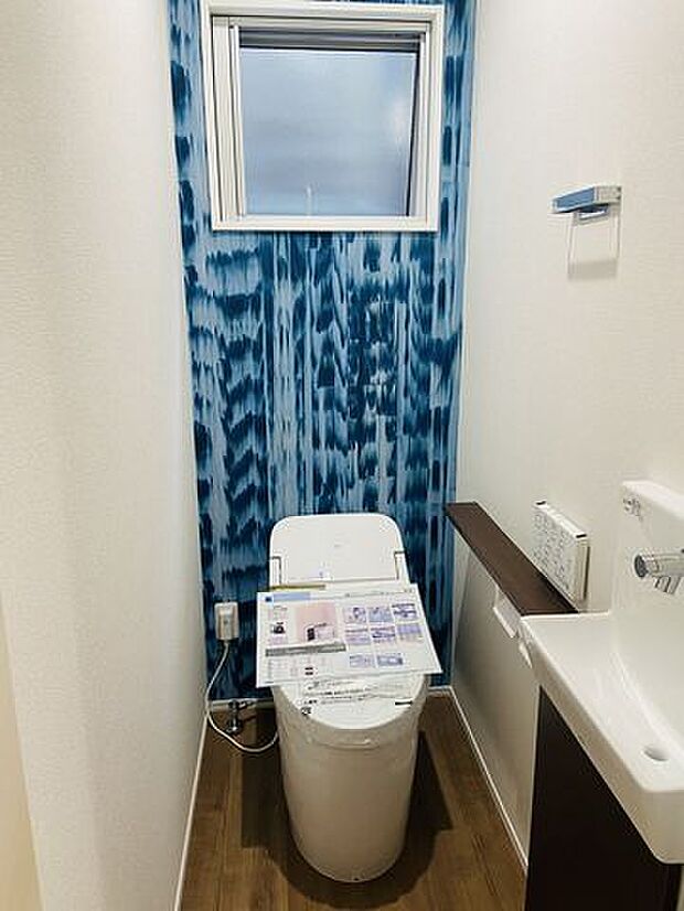 1階トイレ手洗い水栓つきです。