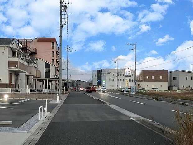 前面道路含む現地写真