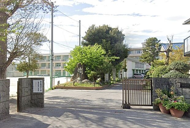 市立法典小学校（400m）