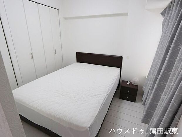 □寝室になります。収納もあり便利です♪