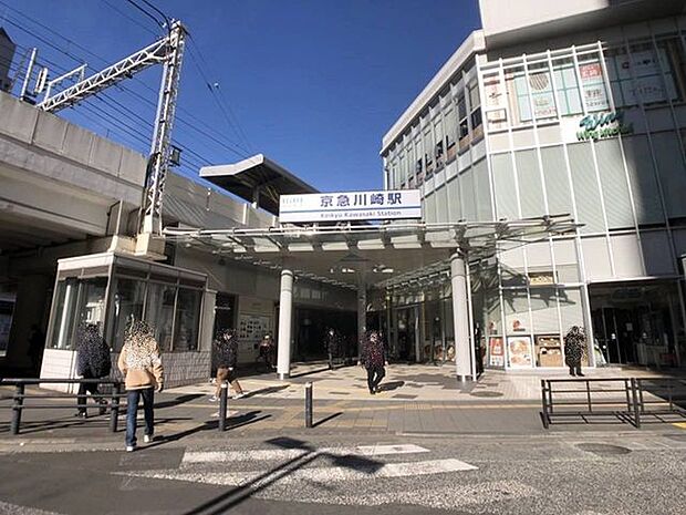 京急本線 京急川崎駅駅周辺には、「川崎DICE」や「ラ チッタデッラ」などの商業施設があります。川崎駅にも近く、「ラゾーナ川崎プラザ」や「カワスイ 川崎水族館」のある「川崎ルフロン」へのアクセスも…