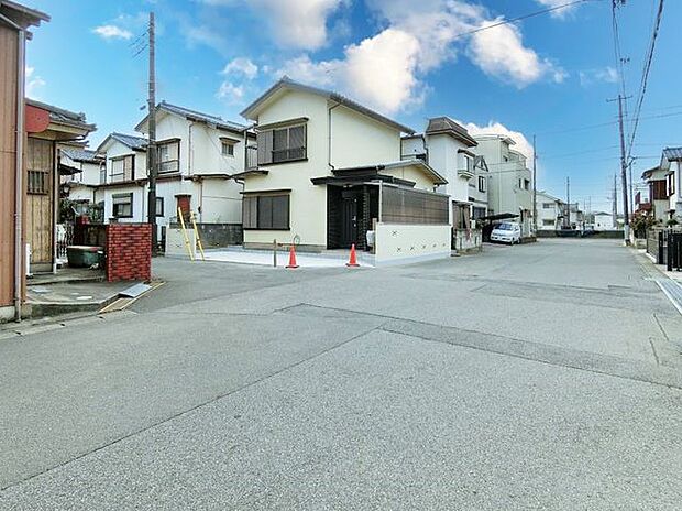 松戸市内は6本の鉄道が走り、23の駅が点在しています。そのためどのエリアに暮らしていても、都内主要駅へアクセスが良好です！