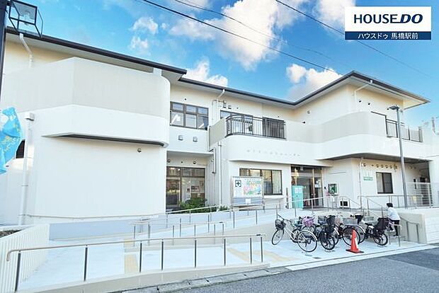 松戸市図書館　八柱分館松戸市図書館の分館として、八柱駅最寄りとし、小さな子供たちからお年寄りまで地域に根ざして貢献しています。 240m
