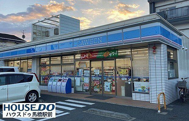 ローソン　松戸日暮店最寄駅よりは少し距離がありますが、駐車時も広く、ドライバーさんには立ち寄りやすい店舗。キレイに整理されていて品揃えもいいと思います。 600m