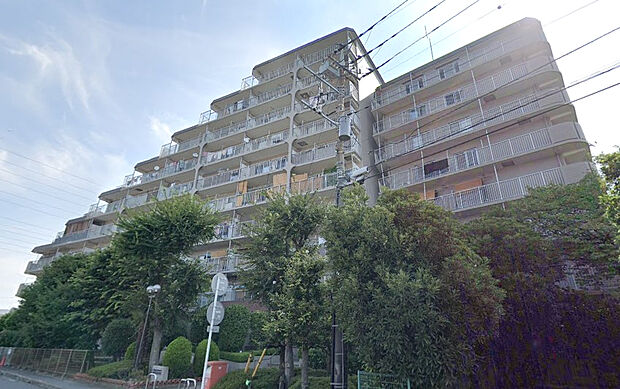 「鳩ヶ谷スカイハイツ」10階建てマンション、埼玉高速鉄道「鳩ケ谷」駅より徒歩13分の立地