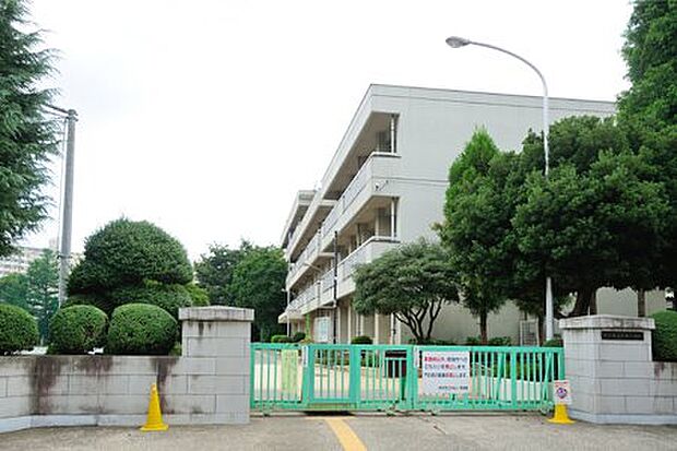 【小学校】所沢市立中央小学校まで907ｍ