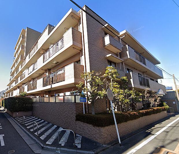 「朝日パリオ戸田中町公園」7階建てマンション、JR京浜東北線「西川口」駅より徒歩17分の立地
