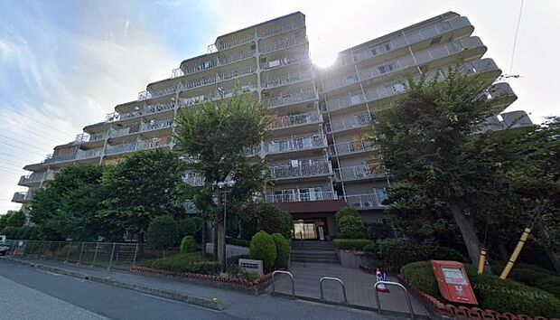 「鳩ケ谷スカイハイツ」10階建てマンション、埼玉高速鉄道「鳩ヶ谷」駅より徒歩13分の立地