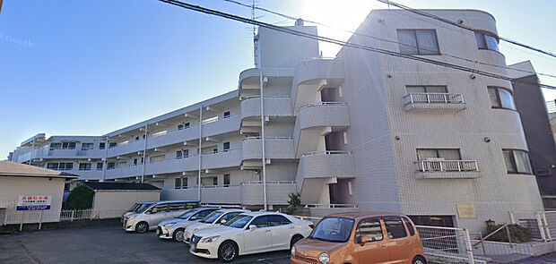 「アプロアメニティ南浦和」4階建てマンション、JR京浜東北線・武蔵野線「南浦和」駅より徒歩15分の立地