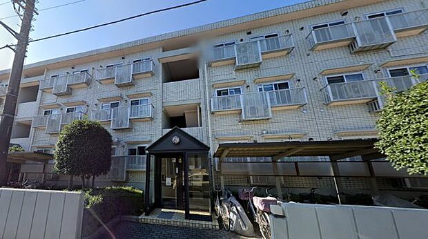 「コスモ浦和原山ウエストウイング」3階建てマンション、JR京浜東北線「浦和」駅よりバス10分、バス停「道祖土入口」徒歩2分の立地
