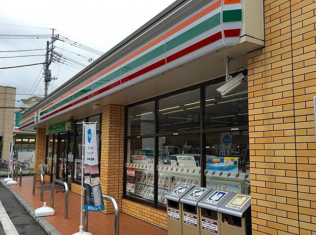 【コンビニエンスストア】セブンイレブン　足立扇3丁目店まで343ｍ