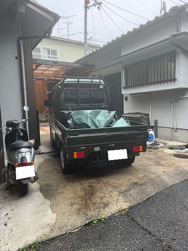 駐車スペースを確保、来客時にも便利です。