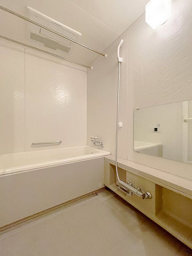 室内（2024年2月）撮影　1418タイプの浴室です