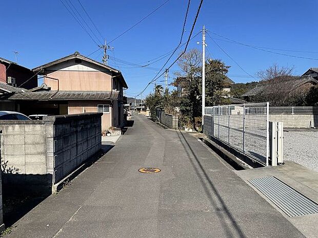 前面道路含む現地写真