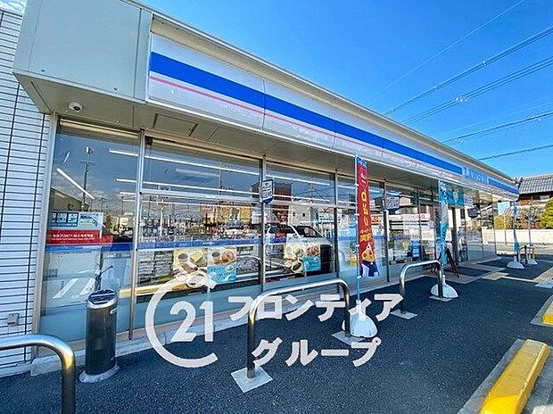 コンビニ ローソン　橿原五井町店 430m