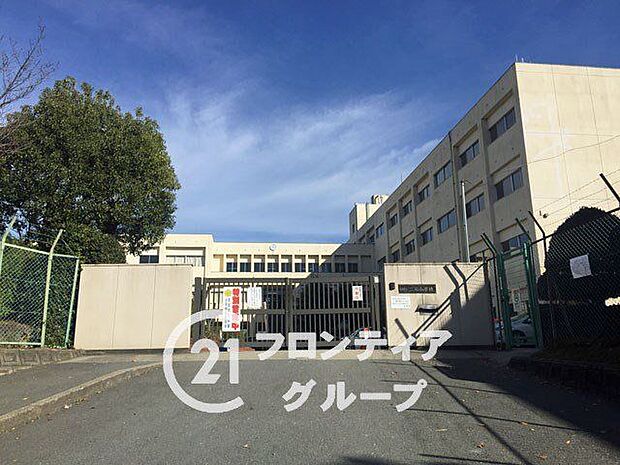 奈良市立二名小学校 徒歩8分。 570m