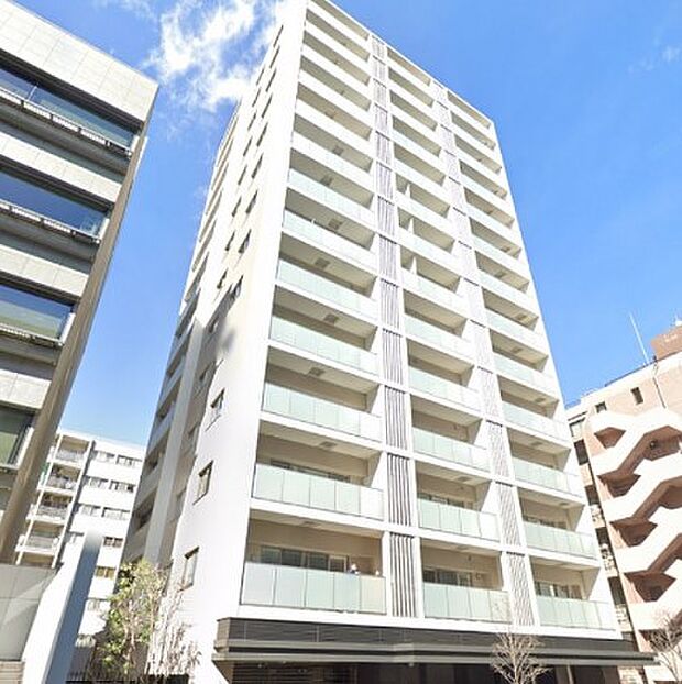 【外観】千代田区五番町にある14階建ての鹿島建設施工の分譲マンションです。