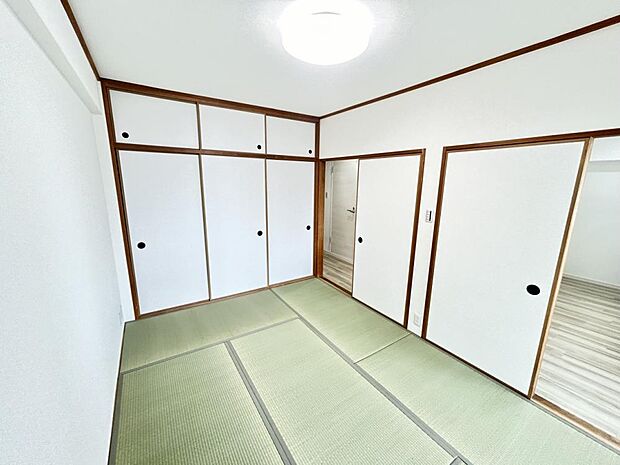 【リフォーム済】和室は畳表替え、壁天井クロス張替え、ＬＥＤ照明器具新品交換致します。