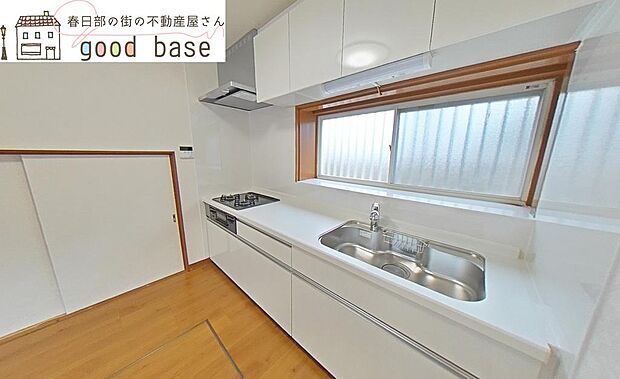 【システムキッチン】明るく爽やかな空間♪白を基調としたシステムキッチン♪