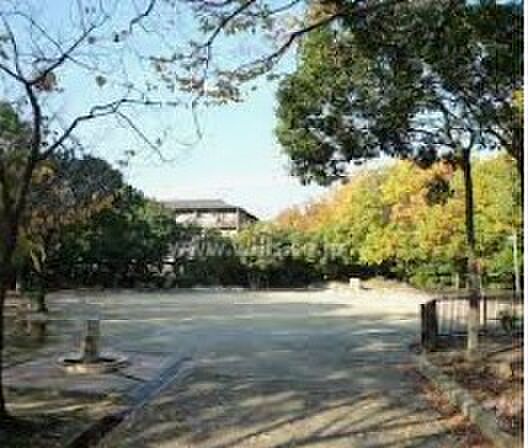 【公園】新芦屋中央公園まで349ｍ