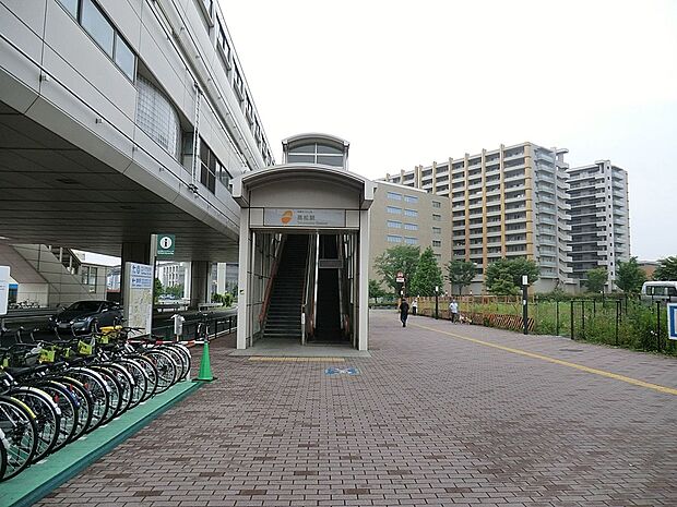 駅 1050m 多摩モノレール「高松」駅