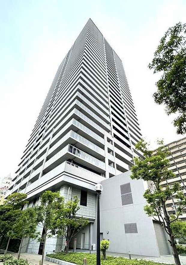             神戸ハーバータワー
  