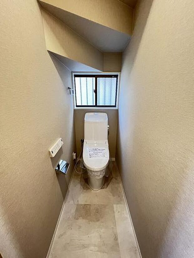 トイレは1階と2階にございます。