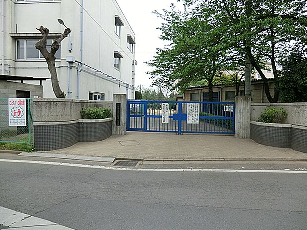 川越市立霞ケ関東小学校まで約650m（徒歩9分）