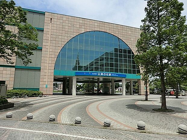 京成本線「公津の杜」駅　徒歩22分（約1760m)