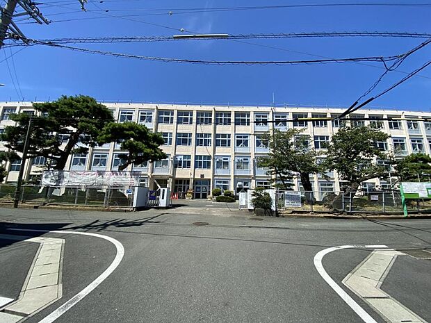 浜松市立高台中学校まで約1510m