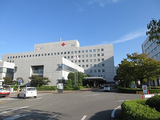 岡山赤十字病院 690m
