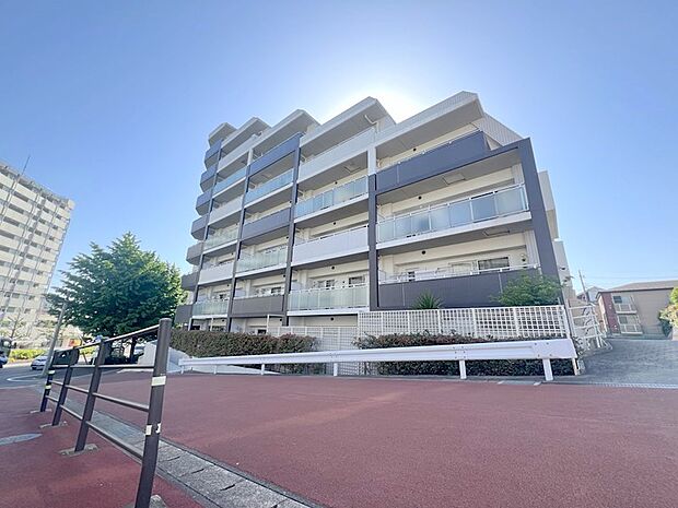 JR常磐線「松戸駅」徒歩19分。1階、専用庭付3LDKのご紹介です！周辺はお買物等に便利な住環境です