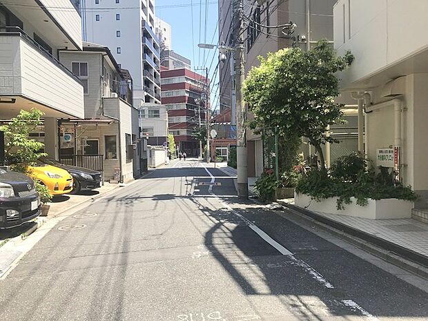 前面道路の風景