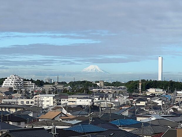 バルコニーからの眺望/晴れた日には富士山が見えます！