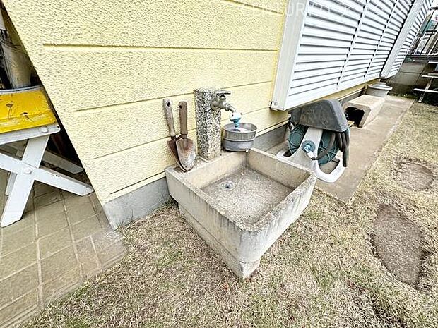 玄関横の屋外水栓