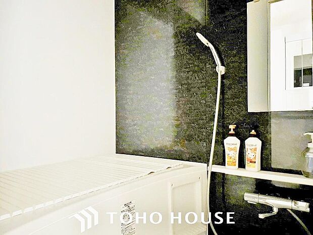快適且つ清潔な空間を演出した浴室は一日の疲れを和らげ、心も体もオフになる時間を楽しむことが可能です。