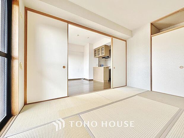 日本で生まれた世界に誇る文化の一つ、和み室の畳がある幸せを満喫して頂けます。