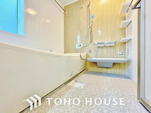 一日の疲れを癒すための心地よいバスタイムを演出する浴室はゆとりあるサイズを採用。