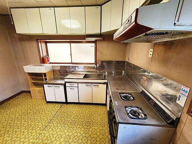 室内(2024年1月)撮影◎本日案内可能◎作業スペースを広く確保できるL字型キッチンです！
