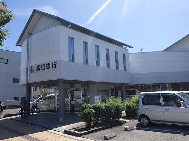 高知銀行竹島支店 400m