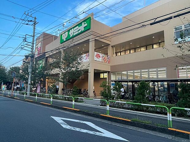 サミットストア 王子桜田通り店　徒歩2分