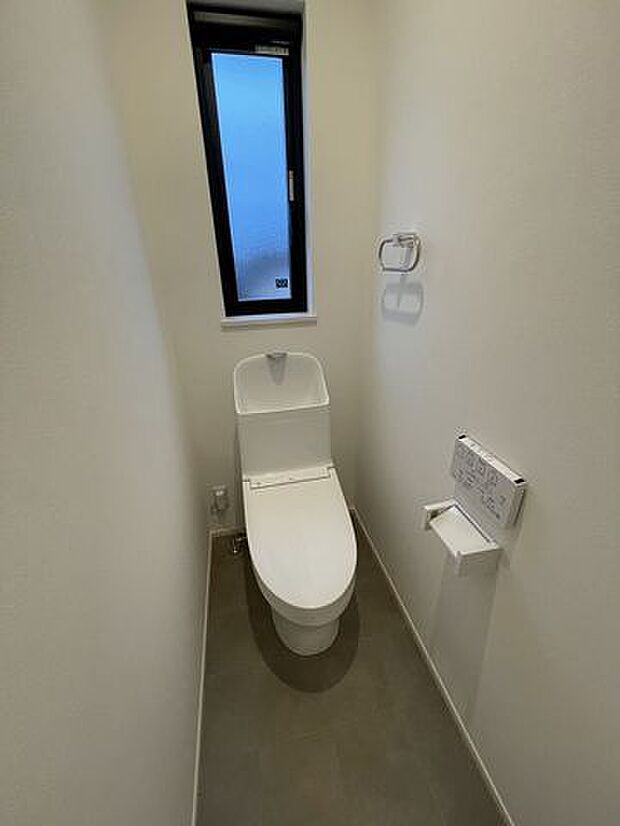 トイレは2階にもございます