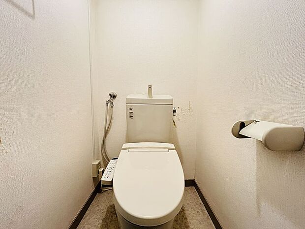 ゆとりのあるトイレの写真です♪