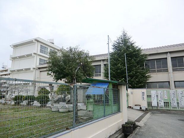 【小学校】尼崎市立園田東小学校まで624ｍ