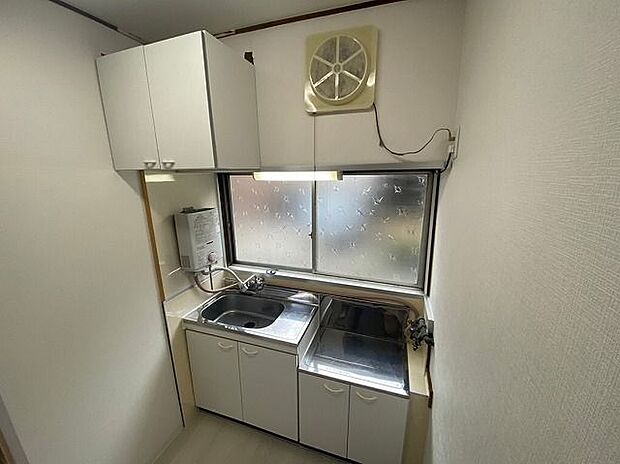 ガスコンロ設置可能なキッチン。