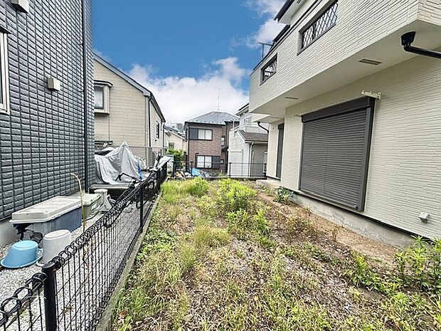 広いお庭は家庭菜園やご自分の趣味など様々な用途に対応出来る自分だけのプライベート空間です♪